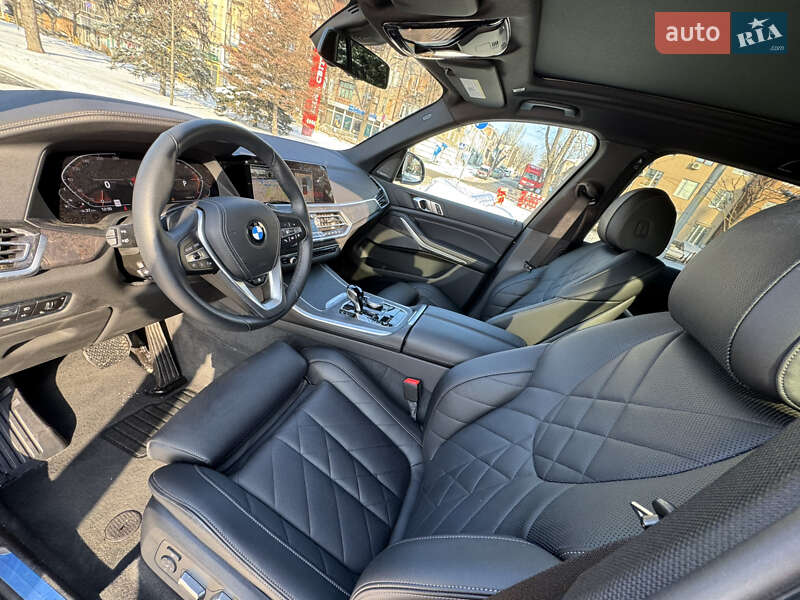 Внедорожник / Кроссовер BMW X5 2023 в Запорожье