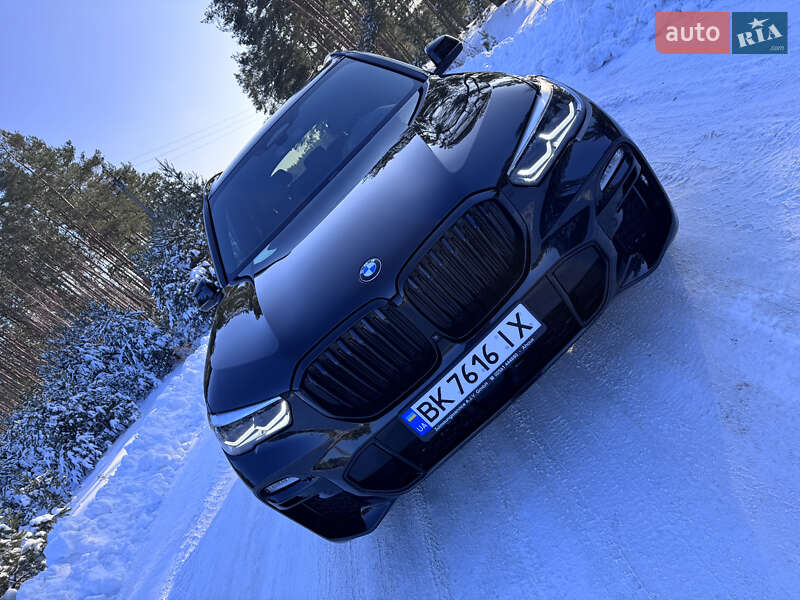 Внедорожник / Кроссовер BMW X5 2018 в Ровно