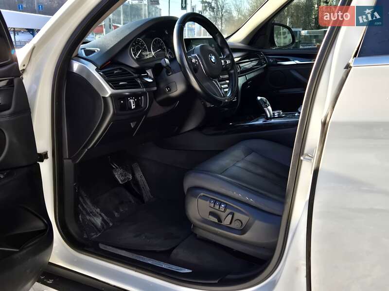 Внедорожник / Кроссовер BMW X5 2016 в Киеве