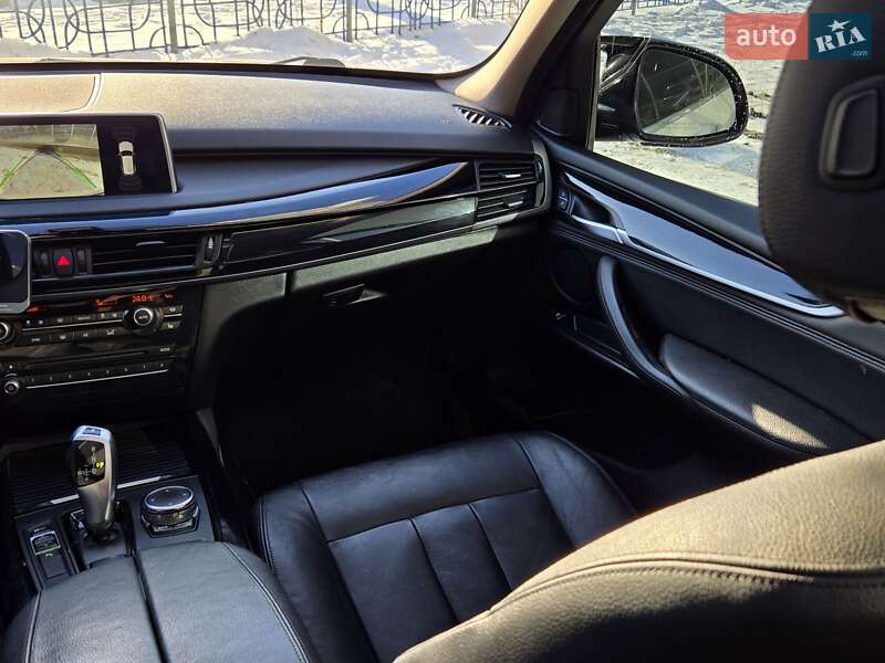 Внедорожник / Кроссовер BMW X5 2016 в Киеве