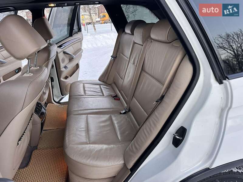 Внедорожник / Кроссовер BMW X5 2004 в Чорткове