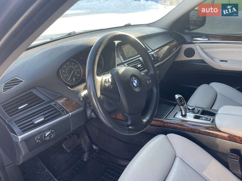 Внедорожник / Кроссовер BMW X5 2012 в Ковеле