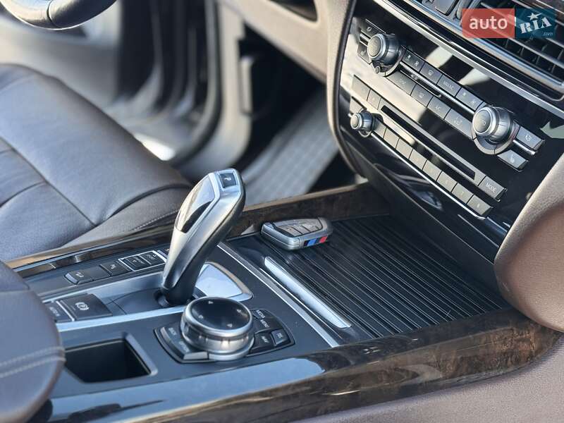 Внедорожник / Кроссовер BMW X5 2014 в Киеве