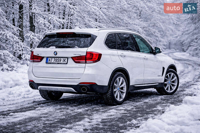 Внедорожник / Кроссовер BMW X5 2014 в Черновцах
