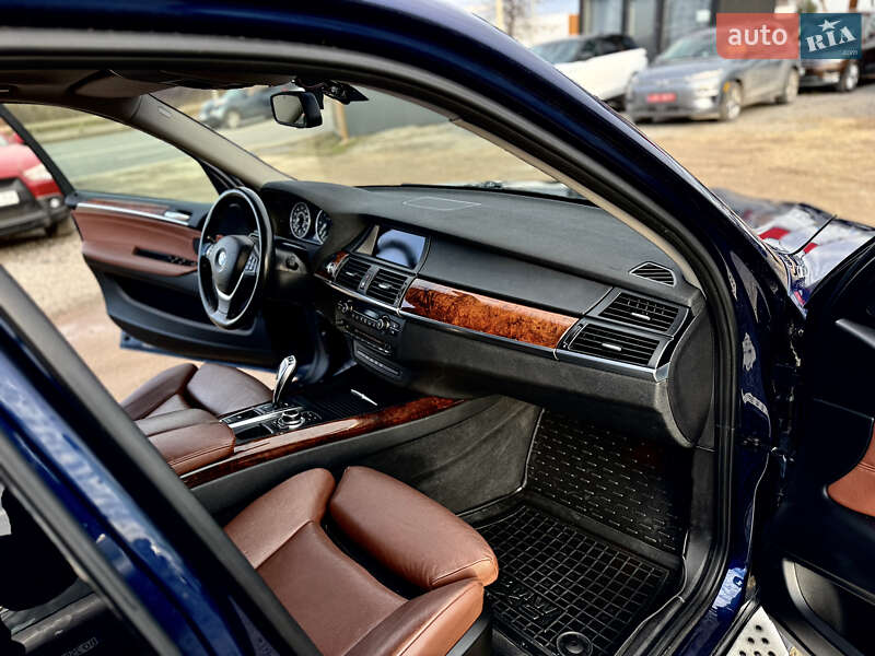 Внедорожник / Кроссовер BMW X5 2012 в Тернополе