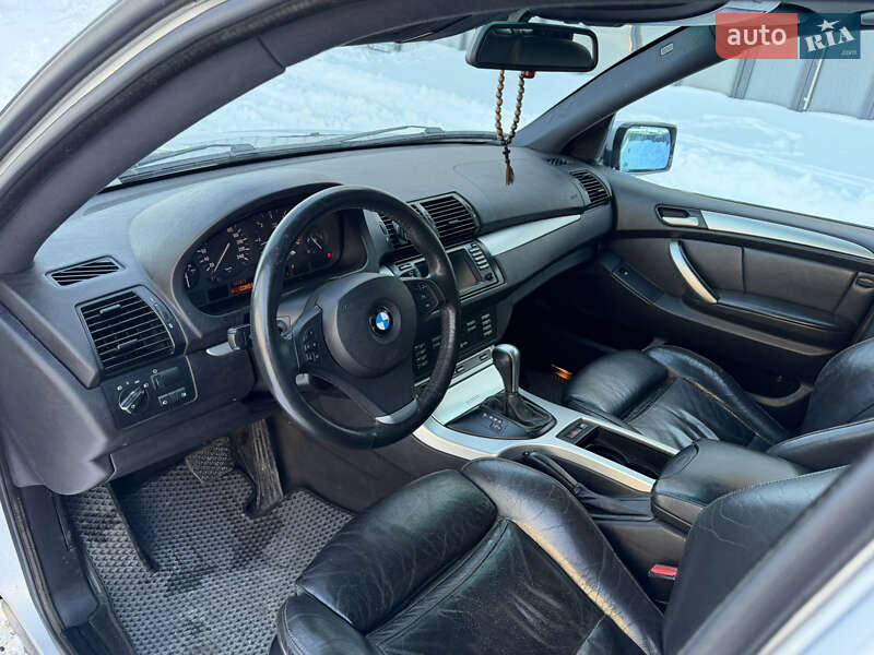 Внедорожник / Кроссовер BMW X5 2002 в Ровно