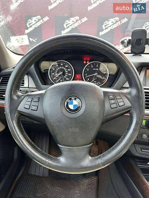 Внедорожник / Кроссовер BMW X5 2011 в Сумах