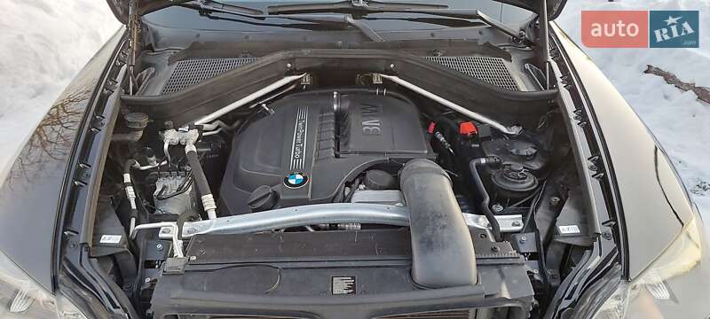 Внедорожник / Кроссовер BMW X5 2012 в Дубно