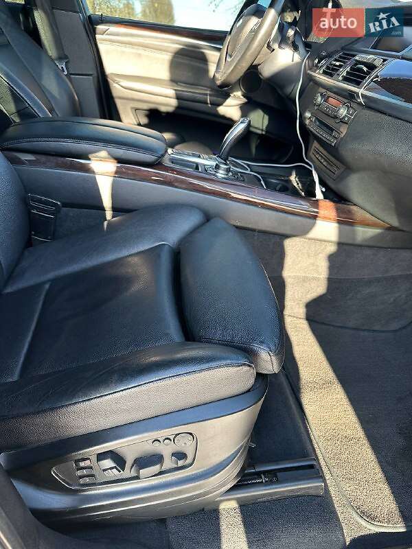 Внедорожник / Кроссовер BMW X5 2012 в Нововолынске фото 27 Внедорожник / Кроссовер BMW X5 2012 в Нововолынске