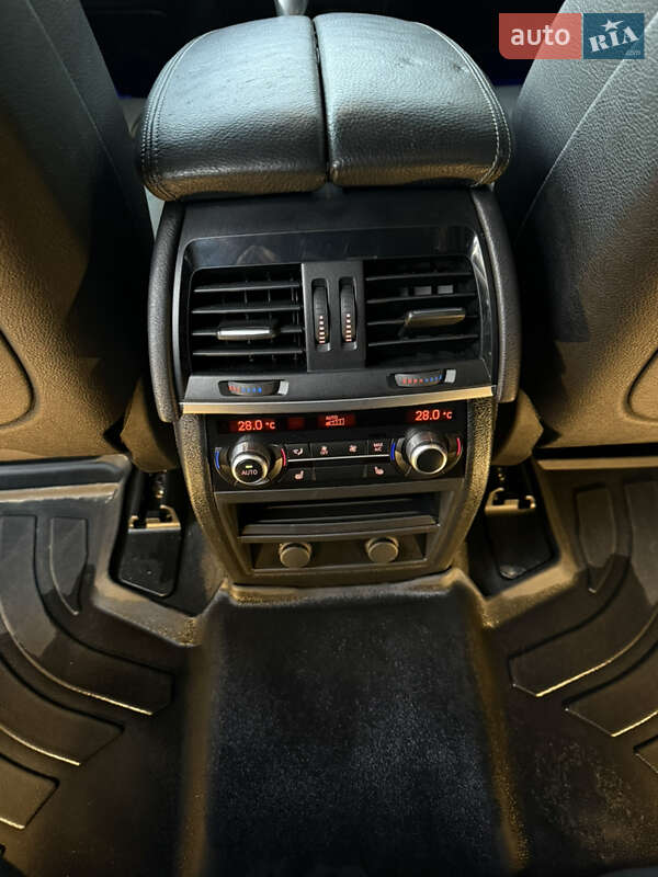 Внедорожник / Кроссовер BMW X5 2017 в Новояворовске