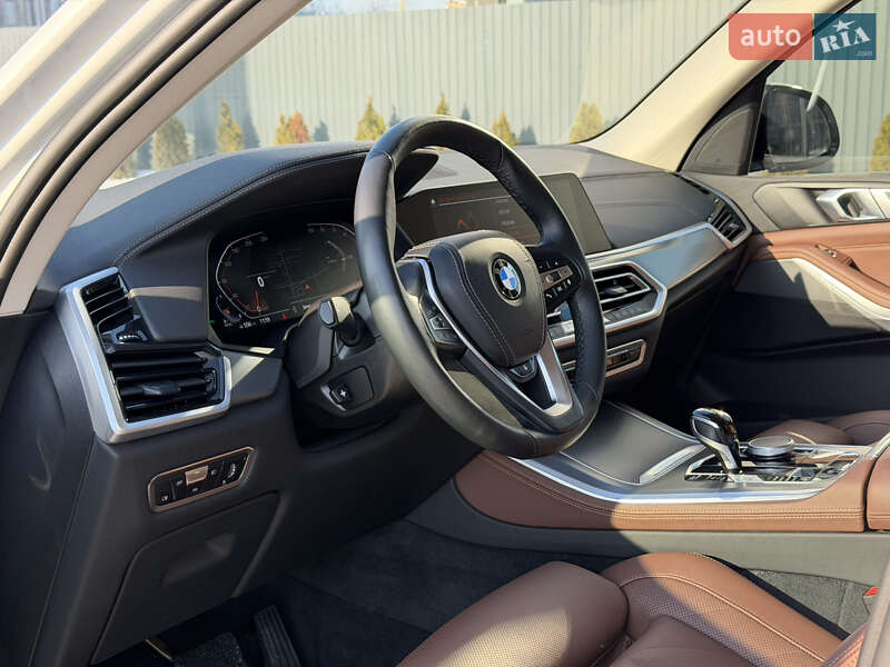 Внедорожник / Кроссовер BMW X5 2023 в Ужгороде