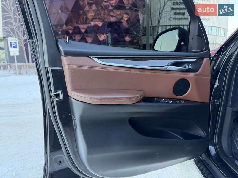 Внедорожник / Кроссовер BMW X5 2015 в Киеве