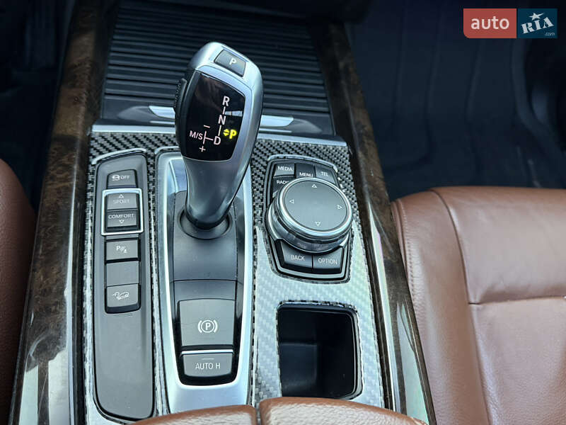 Внедорожник / Кроссовер BMW X5 2015 в Киеве