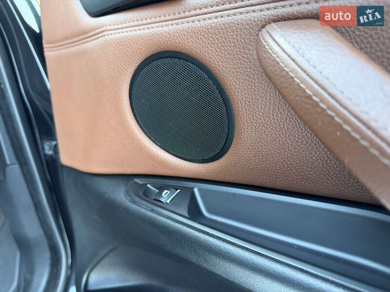 Внедорожник / Кроссовер BMW X5 2015 в Киеве