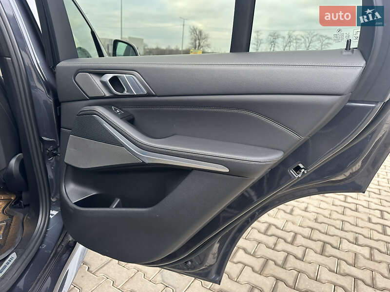 Внедорожник / Кроссовер BMW X5 2020 в Николаеве