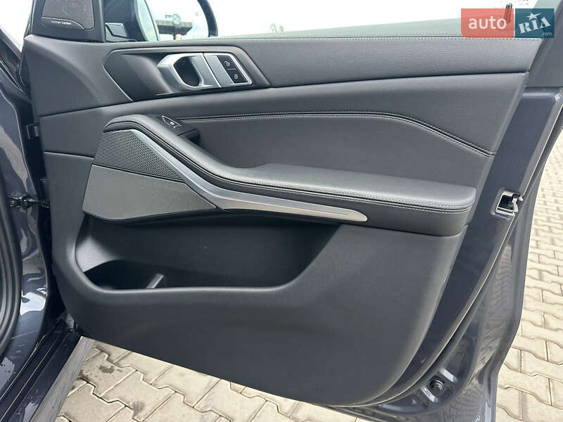 Внедорожник / Кроссовер BMW X5 2020 в Николаеве