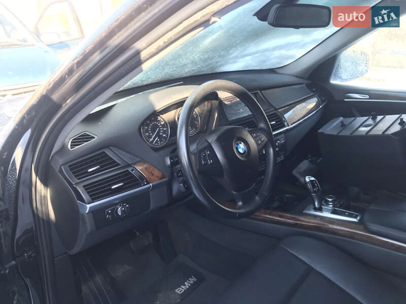 Внедорожник / Кроссовер BMW X5 2012 в Мигове фото 6 Внедорожник / Кроссовер BMW X5 2012 в Мигове