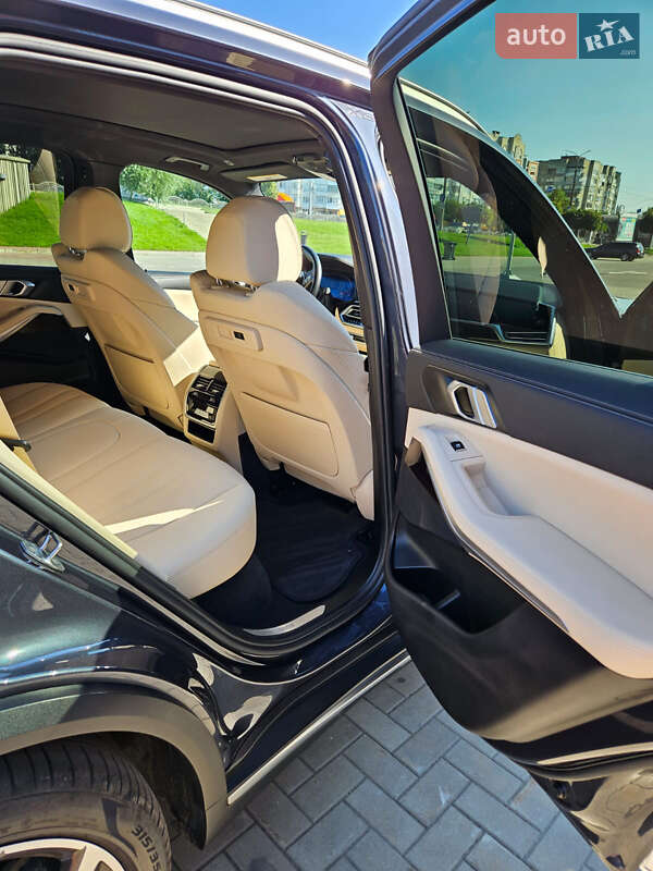 Внедорожник / Кроссовер BMW X5 2020 в Луцке