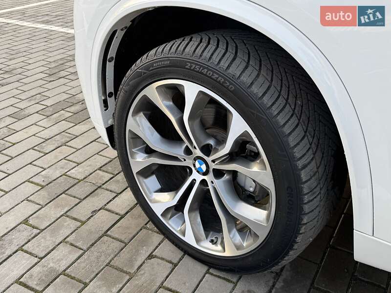 Внедорожник / Кроссовер BMW X5 2017 в Луцке