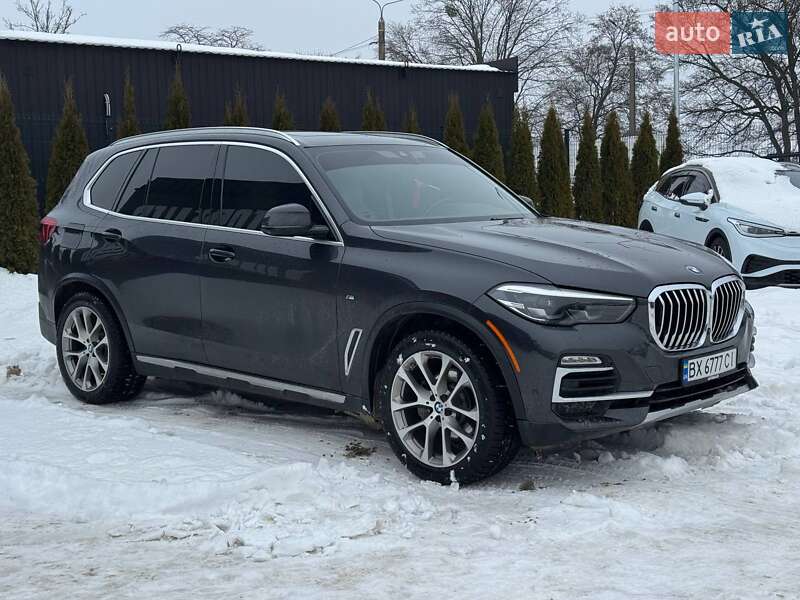 Внедорожник / Кроссовер BMW X5 2019 в Каменец-Подольском