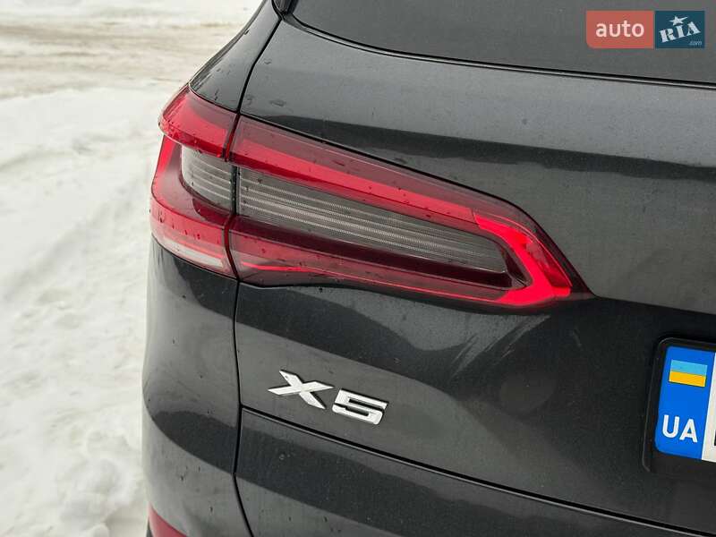 Внедорожник / Кроссовер BMW X5 2019 в Каменец-Подольском
