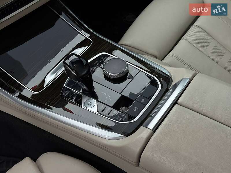 Внедорожник / Кроссовер BMW X5 2019 в Каменец-Подольском