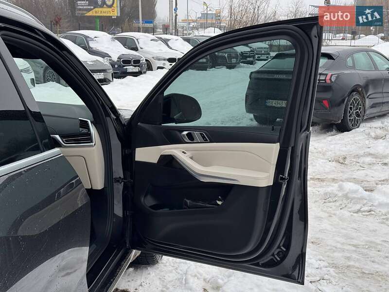 Внедорожник / Кроссовер BMW X5 2019 в Каменец-Подольском