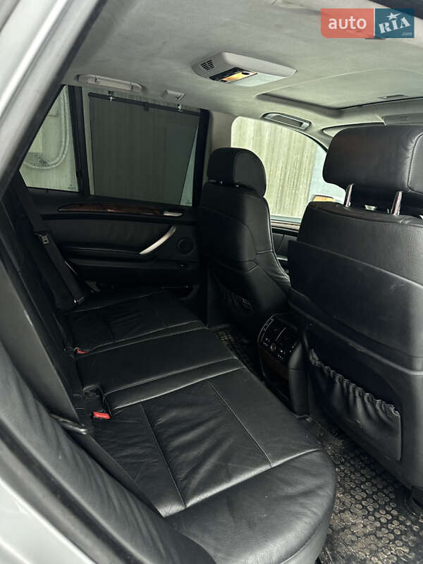 Позашляховик / Кросовер BMW X5 2002 в Львові