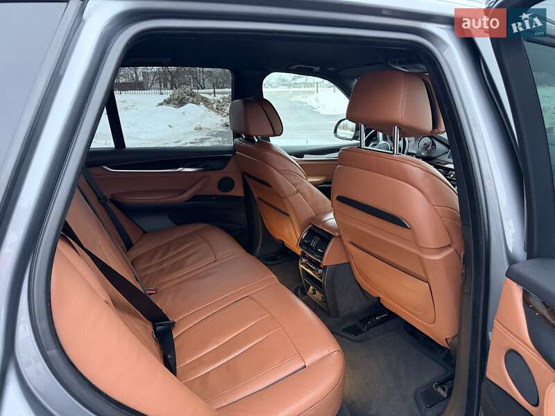 Позашляховик / Кросовер BMW X5 2014 в Луцьку