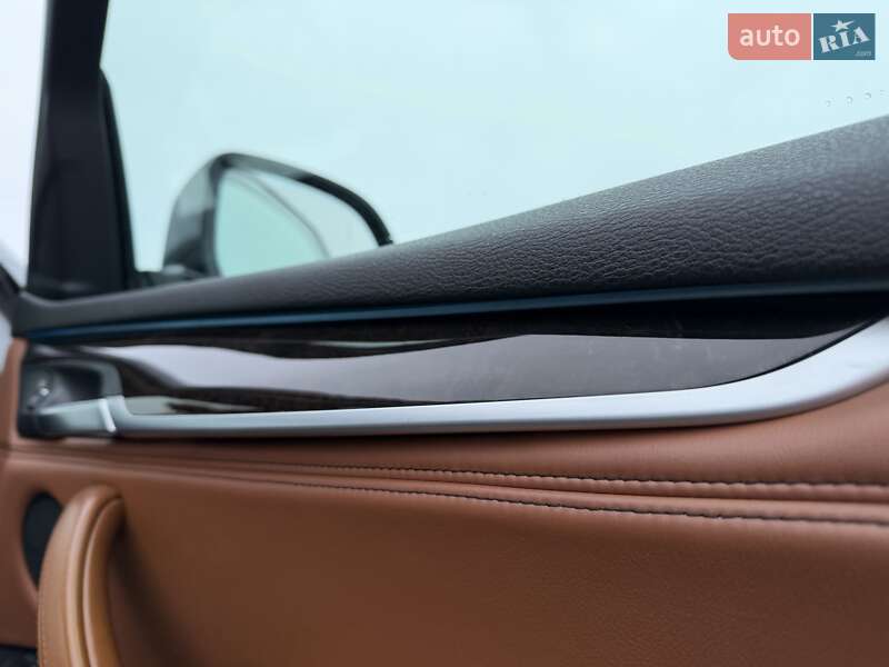 Позашляховик / Кросовер BMW X5 2014 в Луцьку