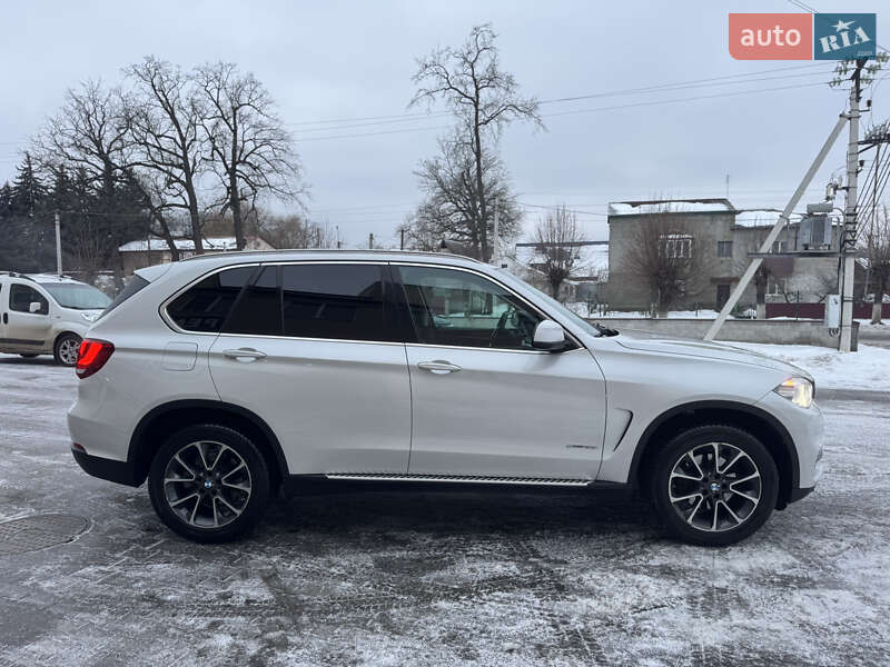 Позашляховик / Кросовер BMW X5 2015 в Луцьку