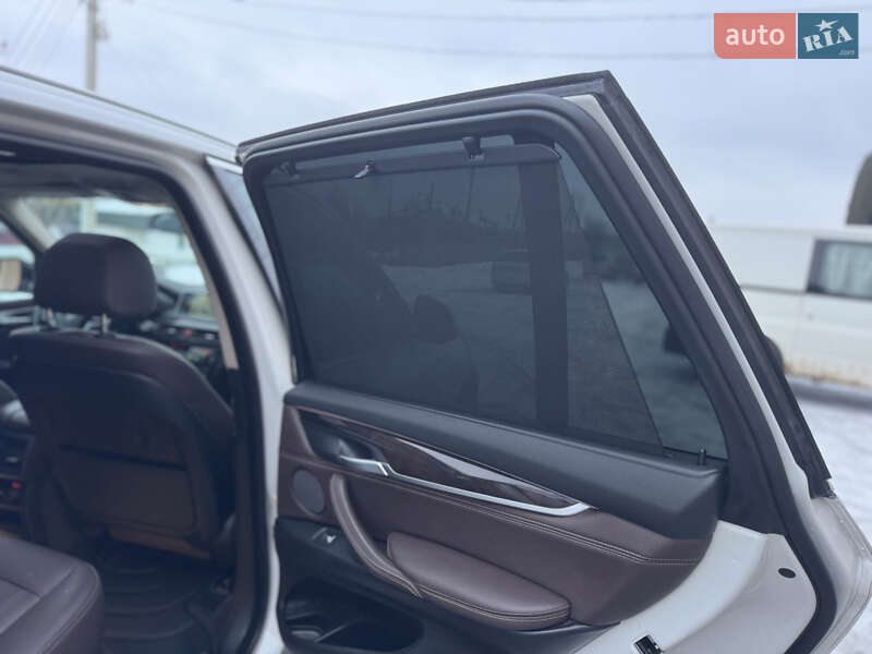 Позашляховик / Кросовер BMW X5 2015 в Луцьку
