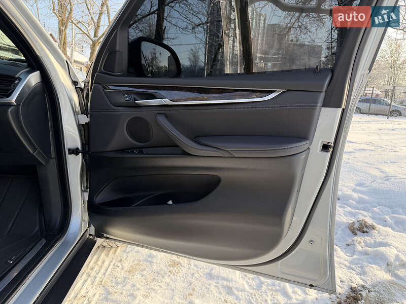 Внедорожник / Кроссовер BMW X5 2017 в Киеве