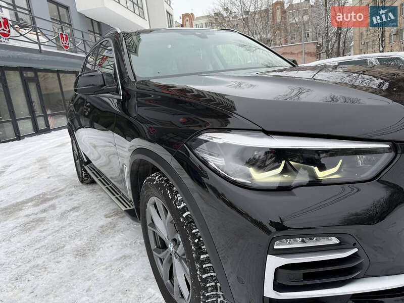 Внедорожник / Кроссовер BMW X5 2019 в Киеве