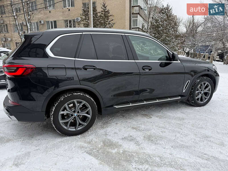 Внедорожник / Кроссовер BMW X5 2019 в Киеве