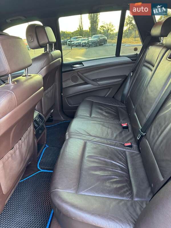 Внедорожник / Кроссовер BMW X5 2009 в Одессе