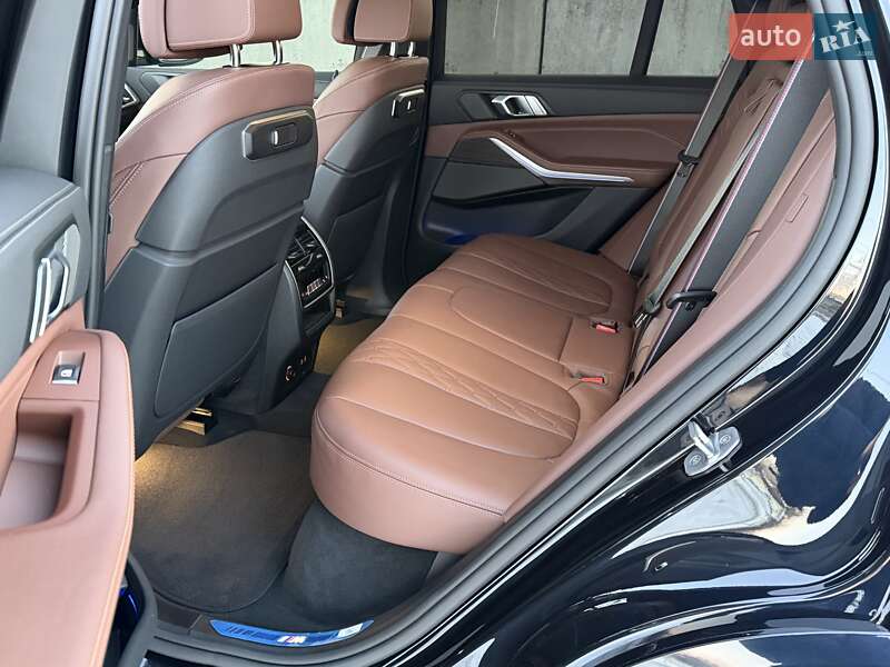 Внедорожник / Кроссовер BMW X5 2024 в Киеве