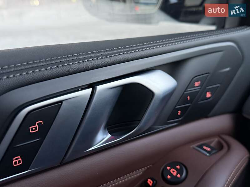 Внедорожник / Кроссовер BMW X5 2024 в Киеве