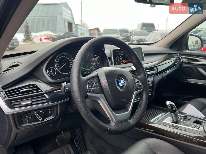 Позашляховик / Кросовер BMW X5 2013 в Львові