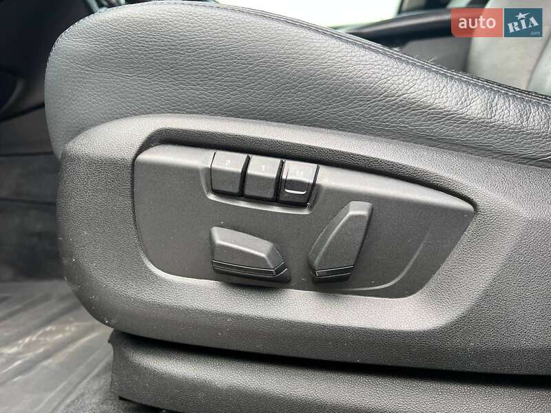 Позашляховик / Кросовер BMW X5 2013 в Львові