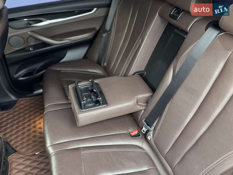 Внедорожник / Кроссовер BMW X5 2014 в Ровно