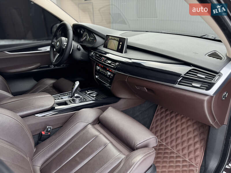 Внедорожник / Кроссовер BMW X5 2014 в Ровно