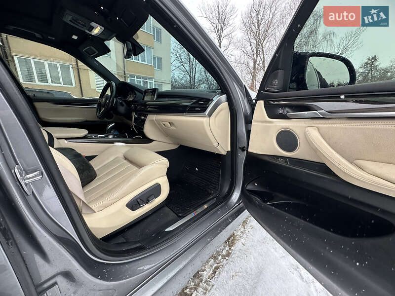 Внедорожник / Кроссовер BMW X5 2016 в Львове