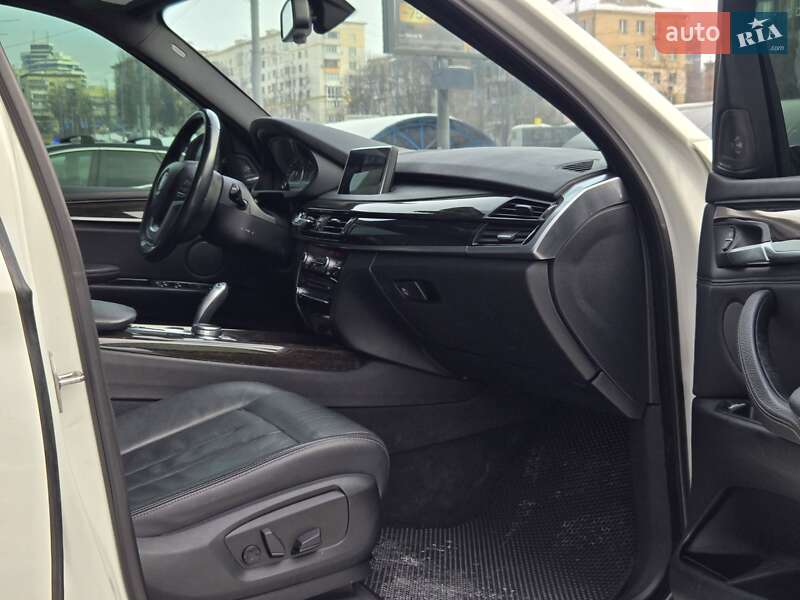 Внедорожник / Кроссовер BMW X5 2017 в Киеве