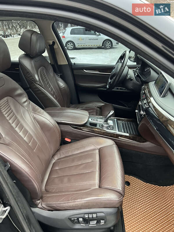 Позашляховик / Кросовер BMW X5 2015 в Києві