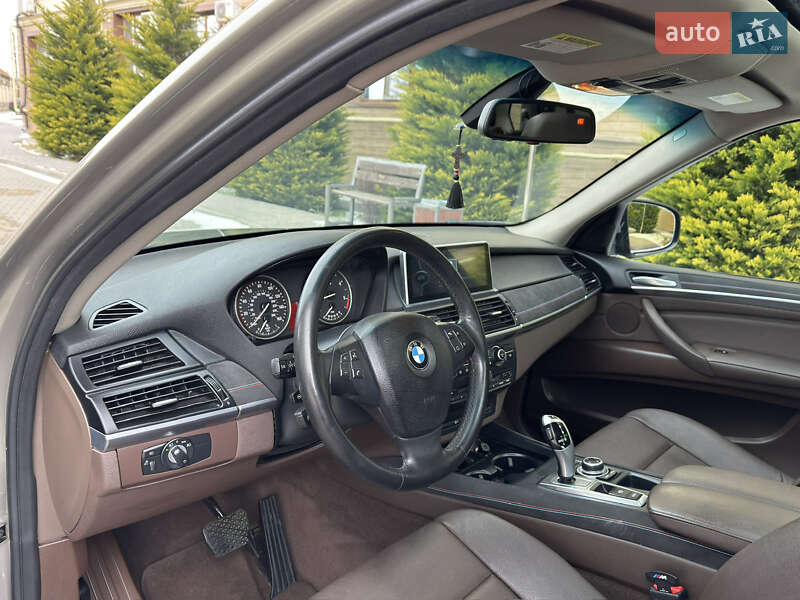 Внедорожник / Кроссовер BMW X5 2011 в Одессе