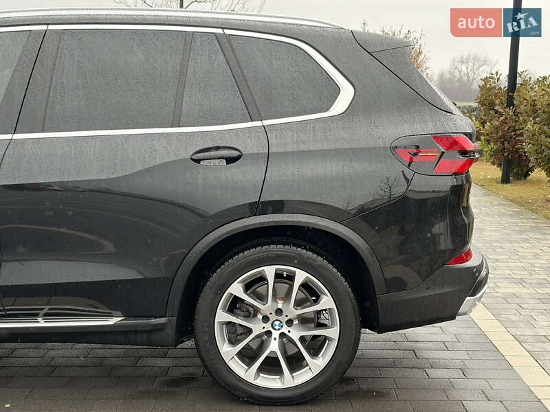 Внедорожник / Кроссовер BMW X5 2024 в Ужгороде