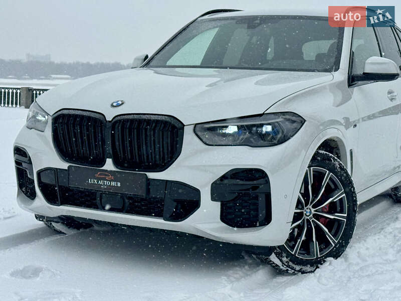 Внедорожник / Кроссовер BMW X5 2022 в Киеве