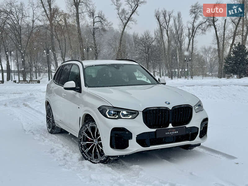 Внедорожник / Кроссовер BMW X5 2022 в Киеве