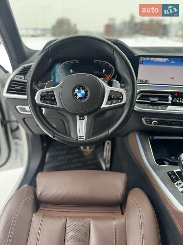 Внедорожник / Кроссовер BMW X5 2022 в Киеве
